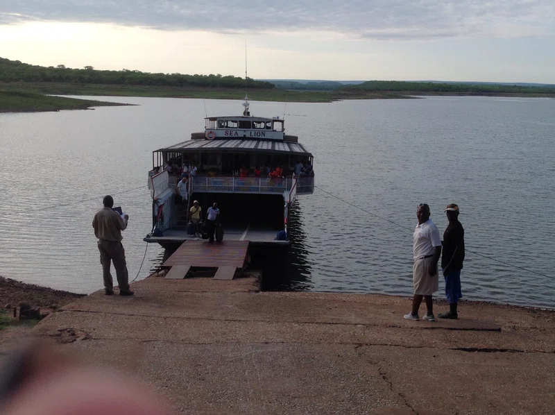 Assorted Houseboats on Lake Kariba 2
